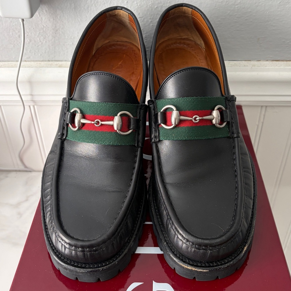 Gucci Black Leather Loafers with Green and Red Accents